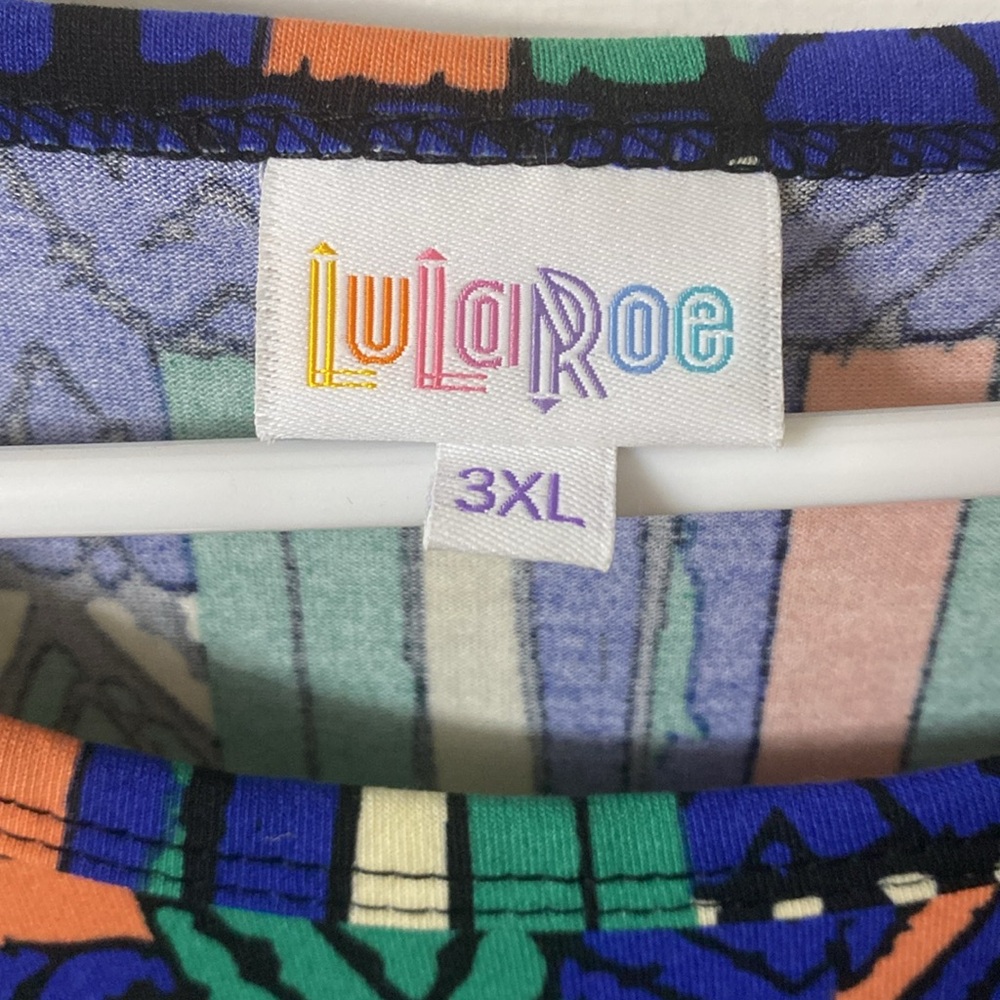 LulaRoe Gigi Top Size 3X - Picture 2 of 7